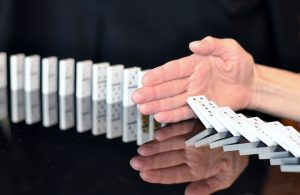 dominoes-665547_640