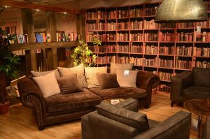 library-4589730_640