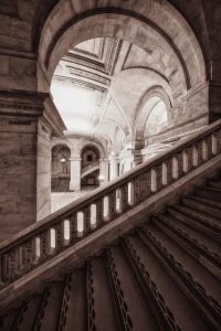 stairs-7614683_640