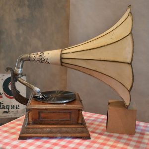 antique-2074477_640