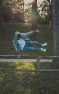 Credits and Kudos 840 wassim-chouak-q0gZLM52-yk-unsplash